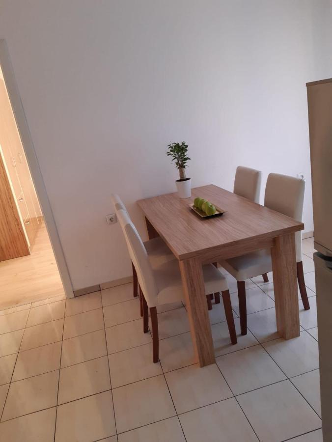 Apartment Luka Bibinje Luaran gambar