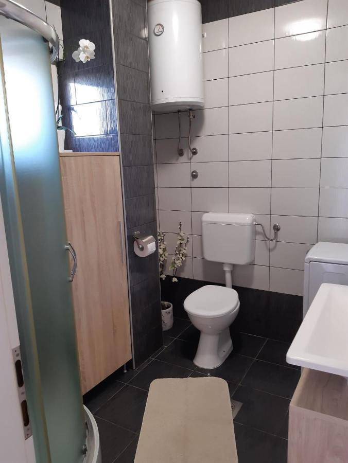 Apartment Luka Bibinje Luaran gambar